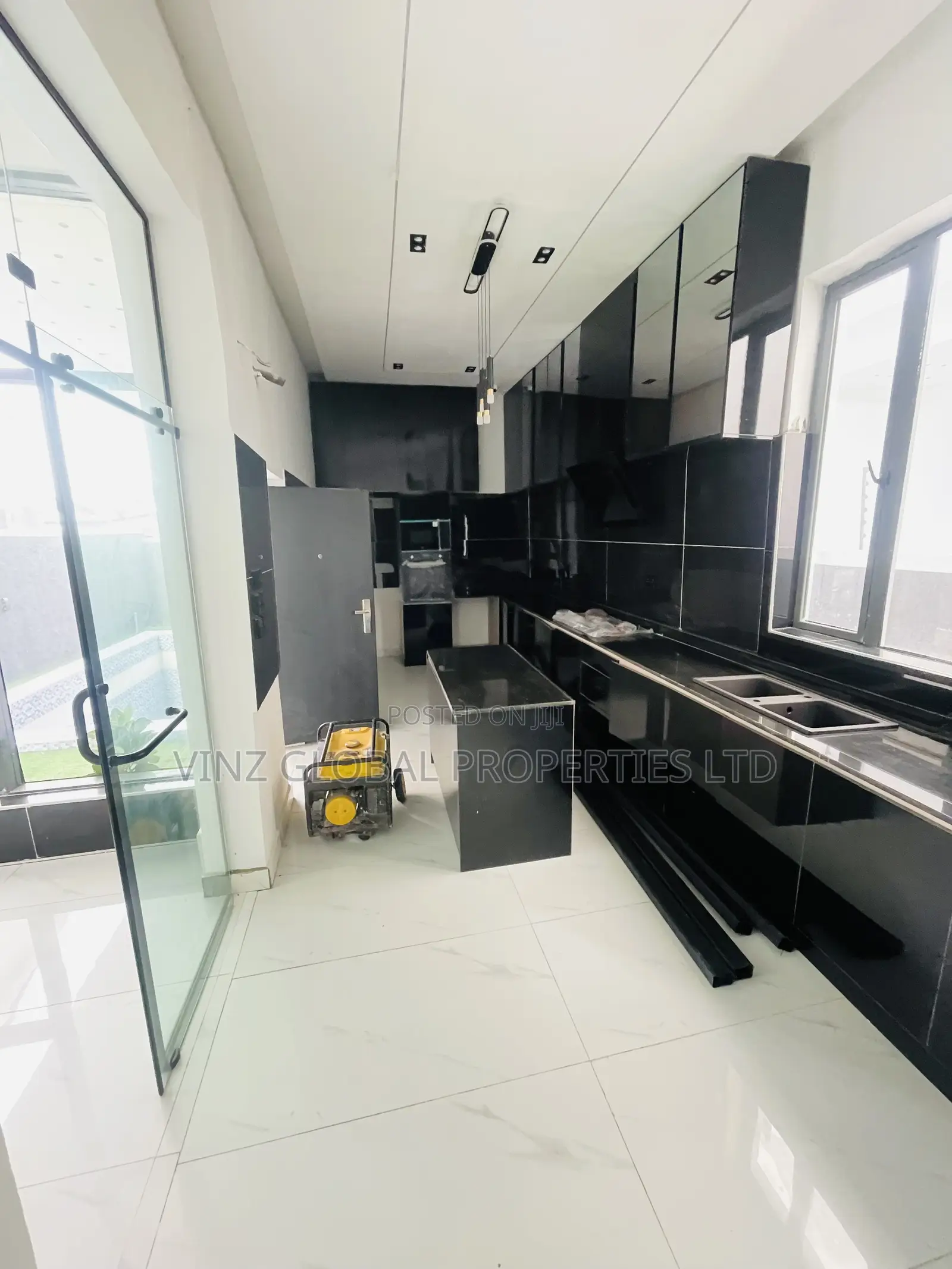 5bdrm Duplex in Ajah for sale