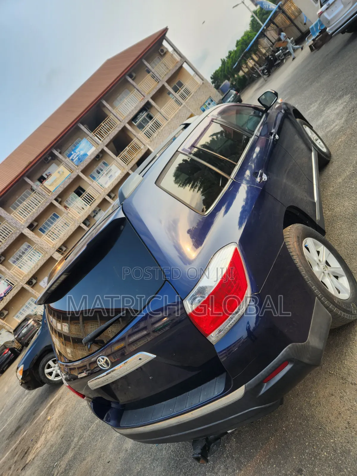 Toyota Highlander Plus 3.5L 4WD 2013 Blue