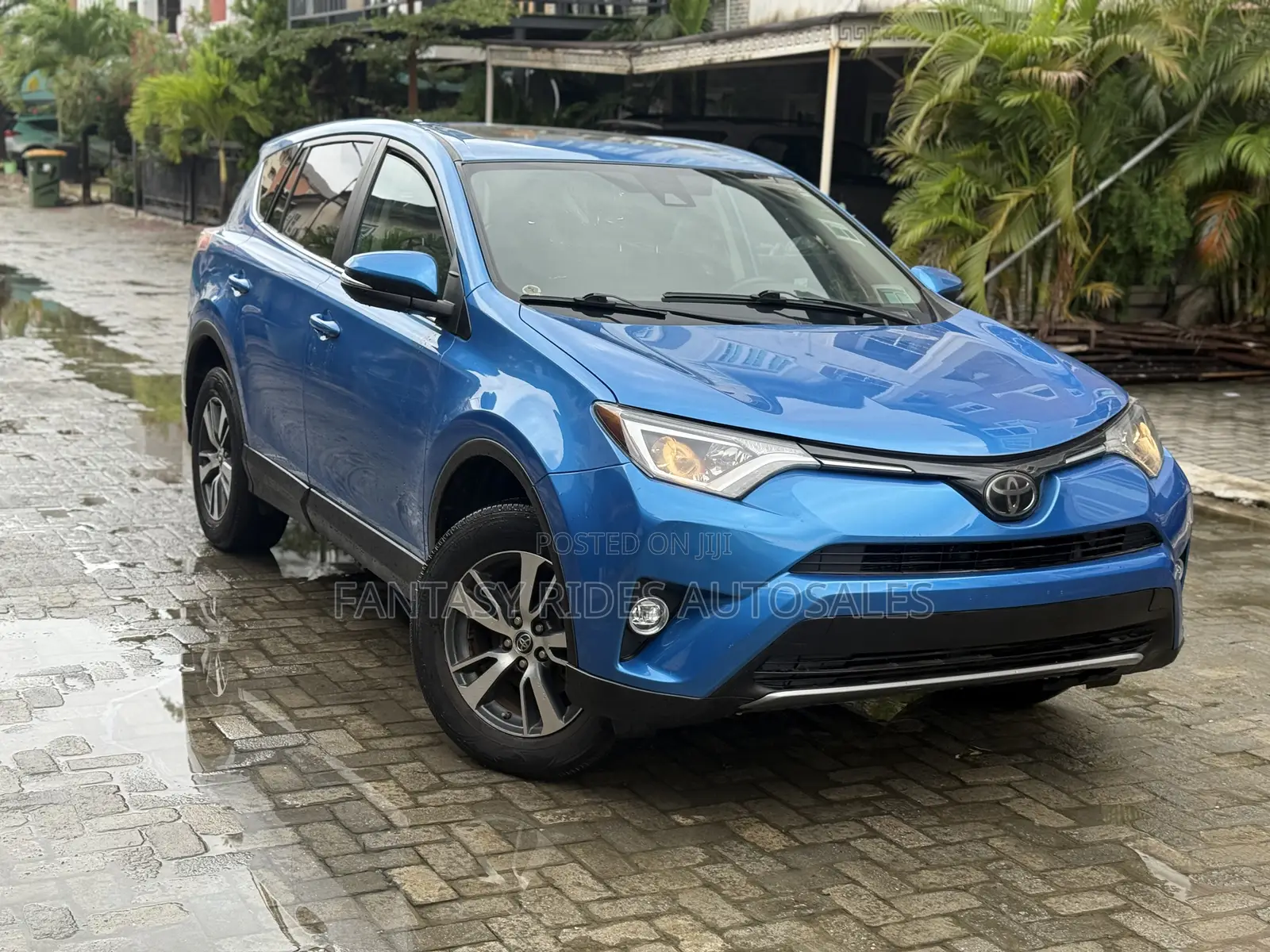 Toyota RAV4 SE 4dr SUV AWD (2.5L 4cyl 6A) 2018 Blue