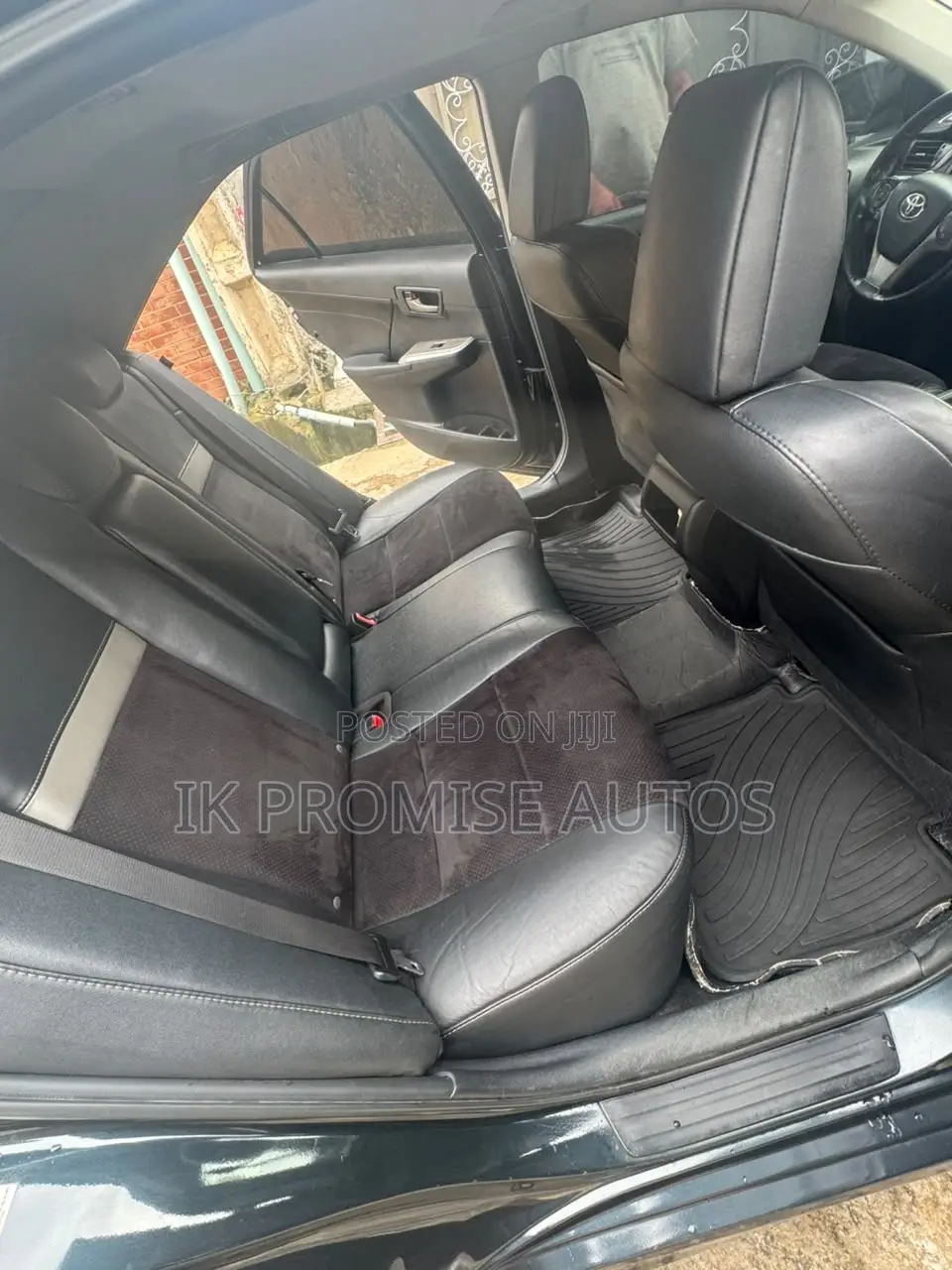 Toyota Camry SE 4dr Sedan (2.5L 4cyl 6A) 2014 Black