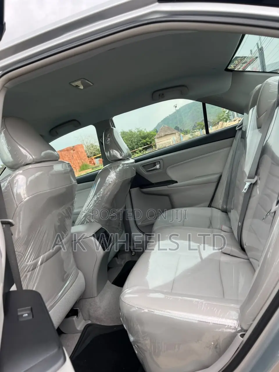 Toyota Camry XLE 4dr Sedan (2.5L 4cyl 6A) 2016 Silver