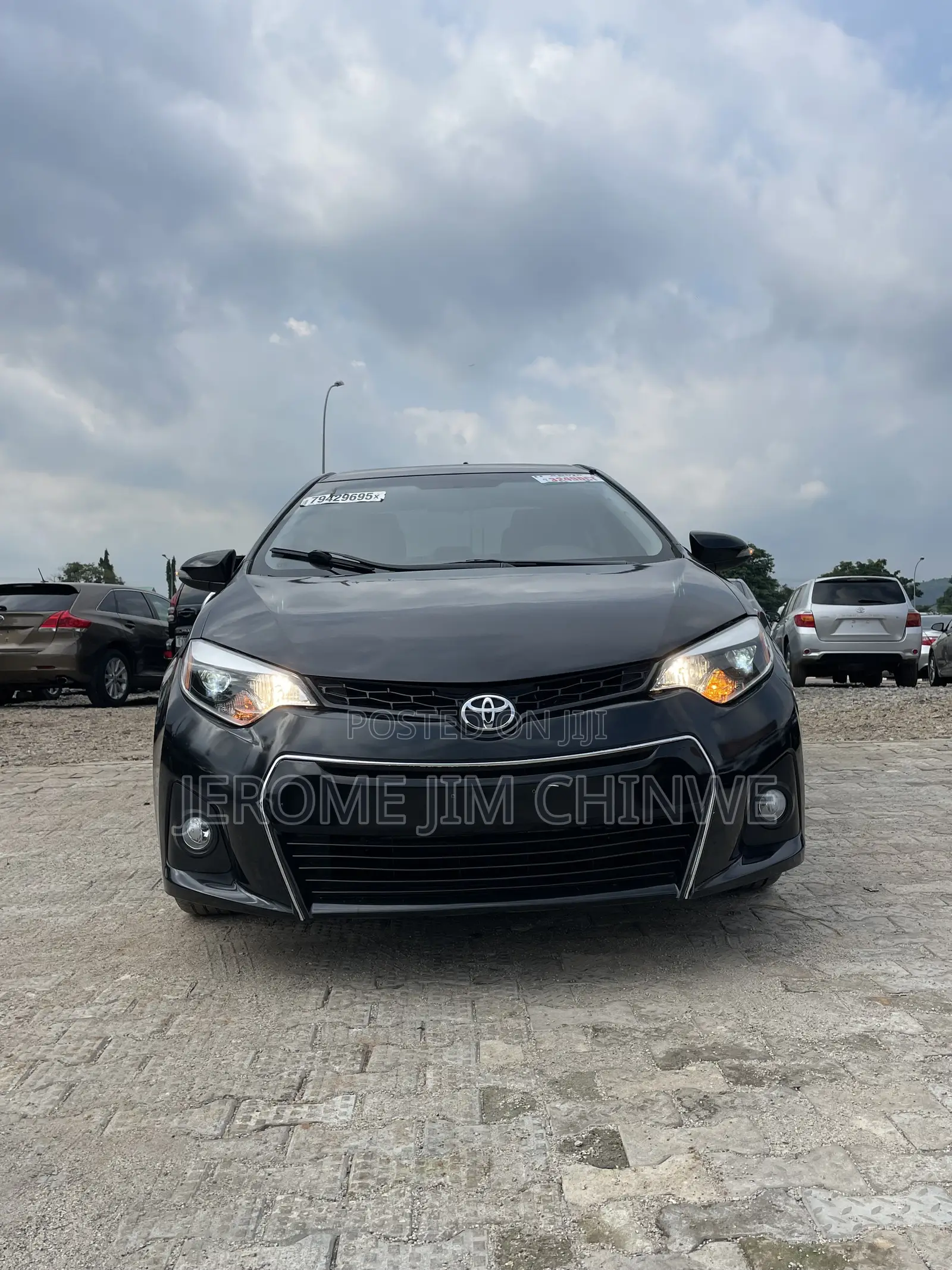 Toyota Corolla 2015 Black
