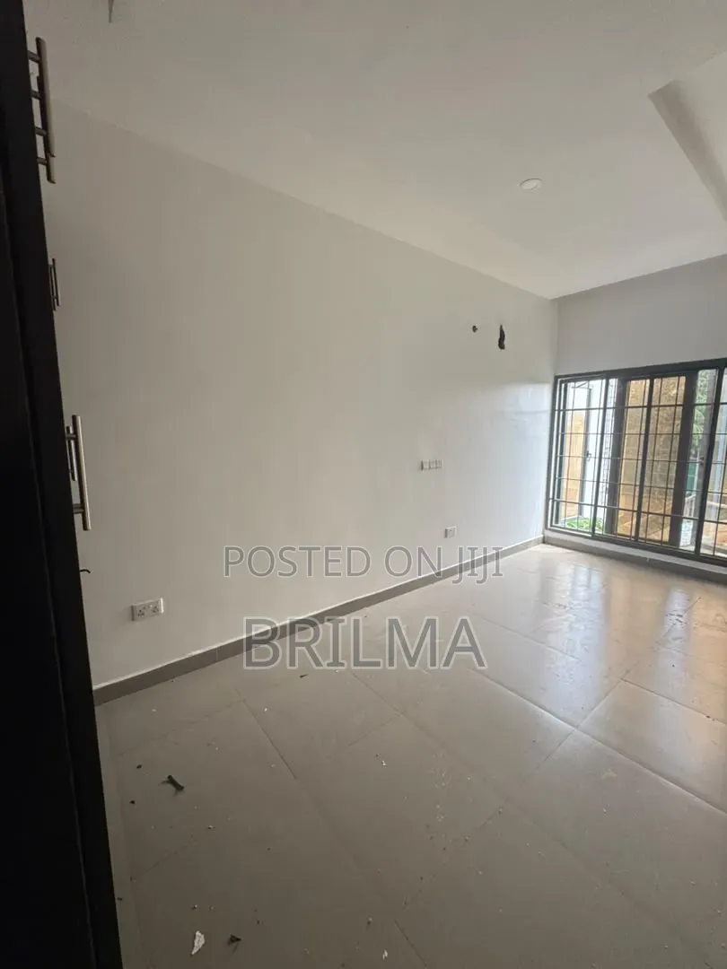4bdrm Duplex in Guzape District for rent