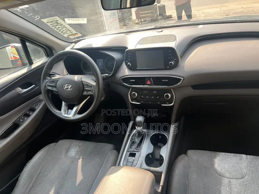 Hyundai Santa Fe SE 2.4 FWD 2019 Gray