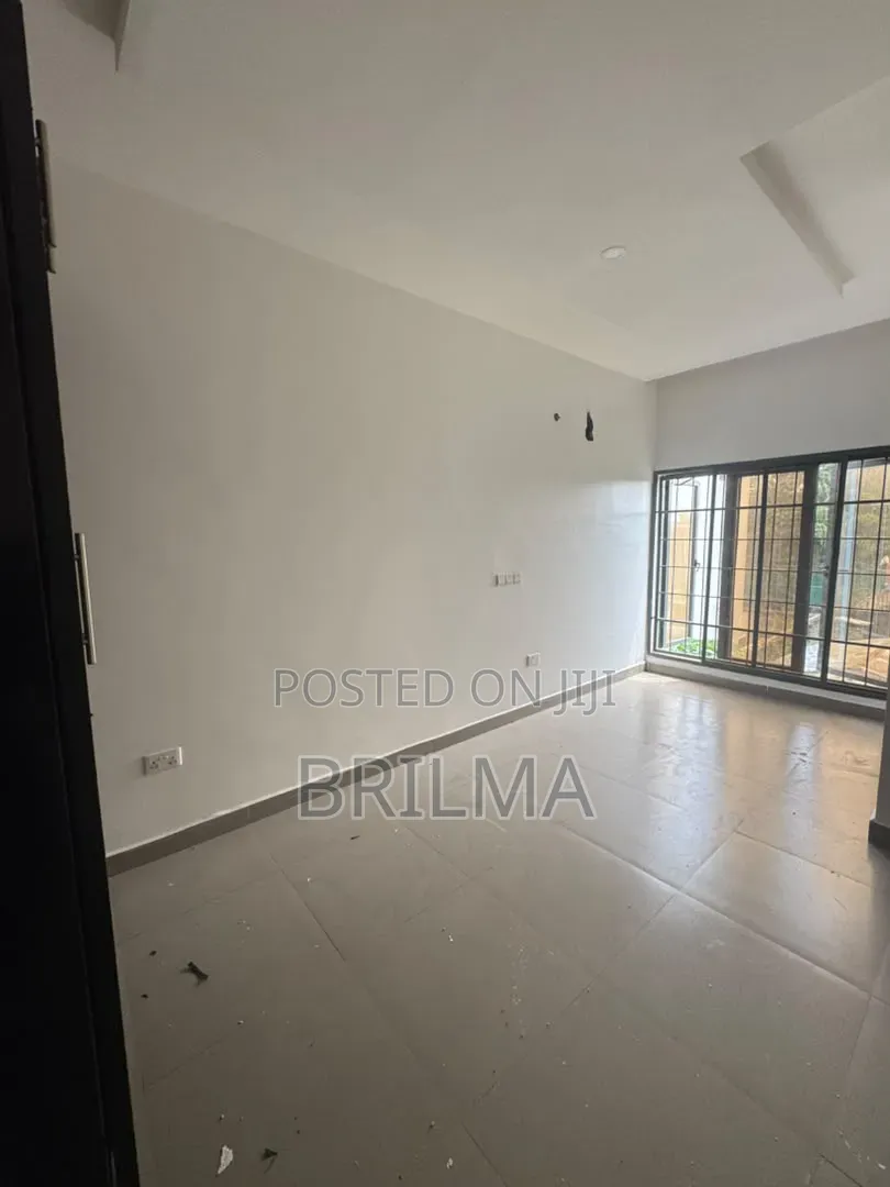 4bdrm Duplex in Guzape District for rent