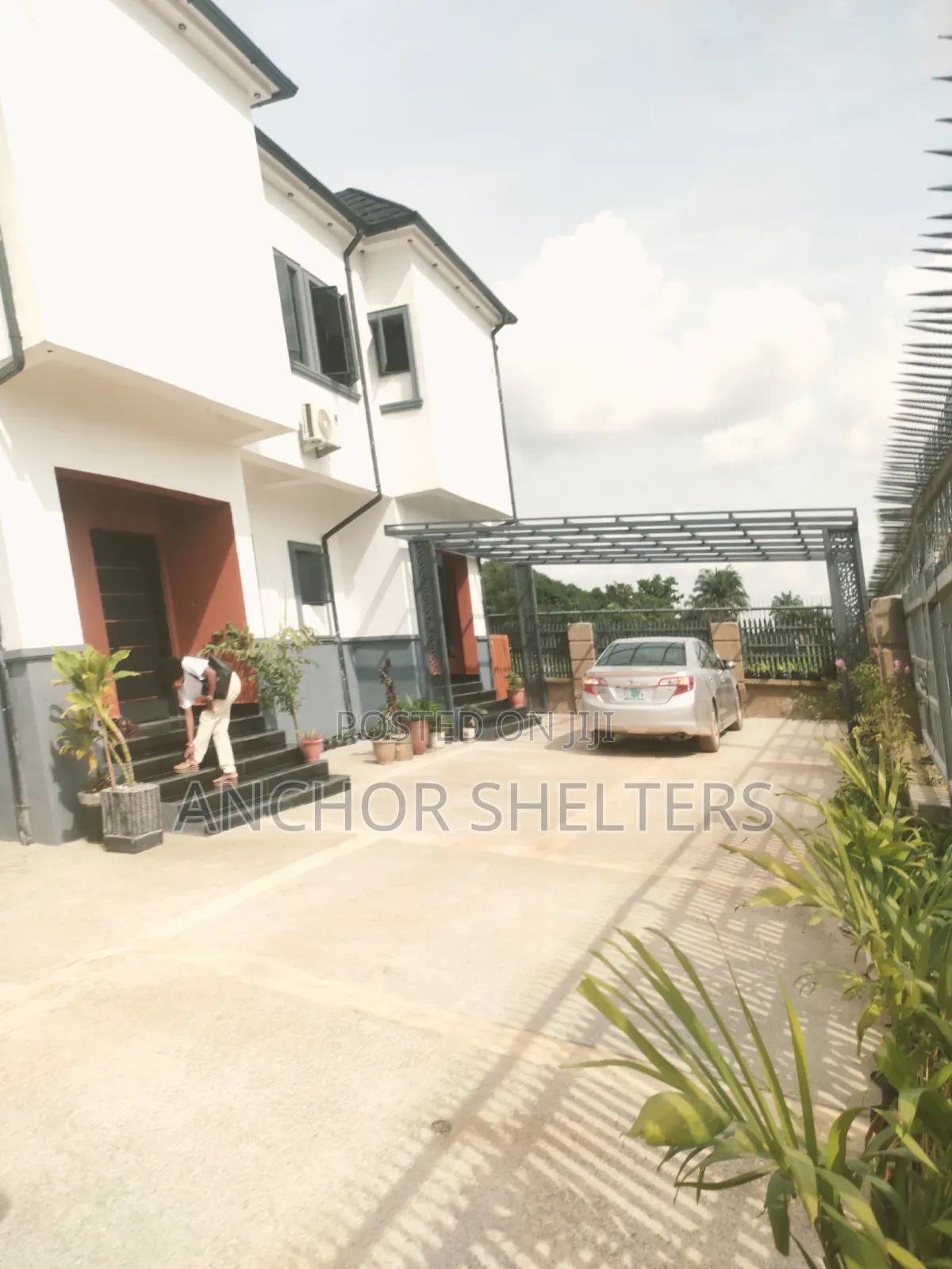 4bdrm Duplex in Marine Estate Life for sale
