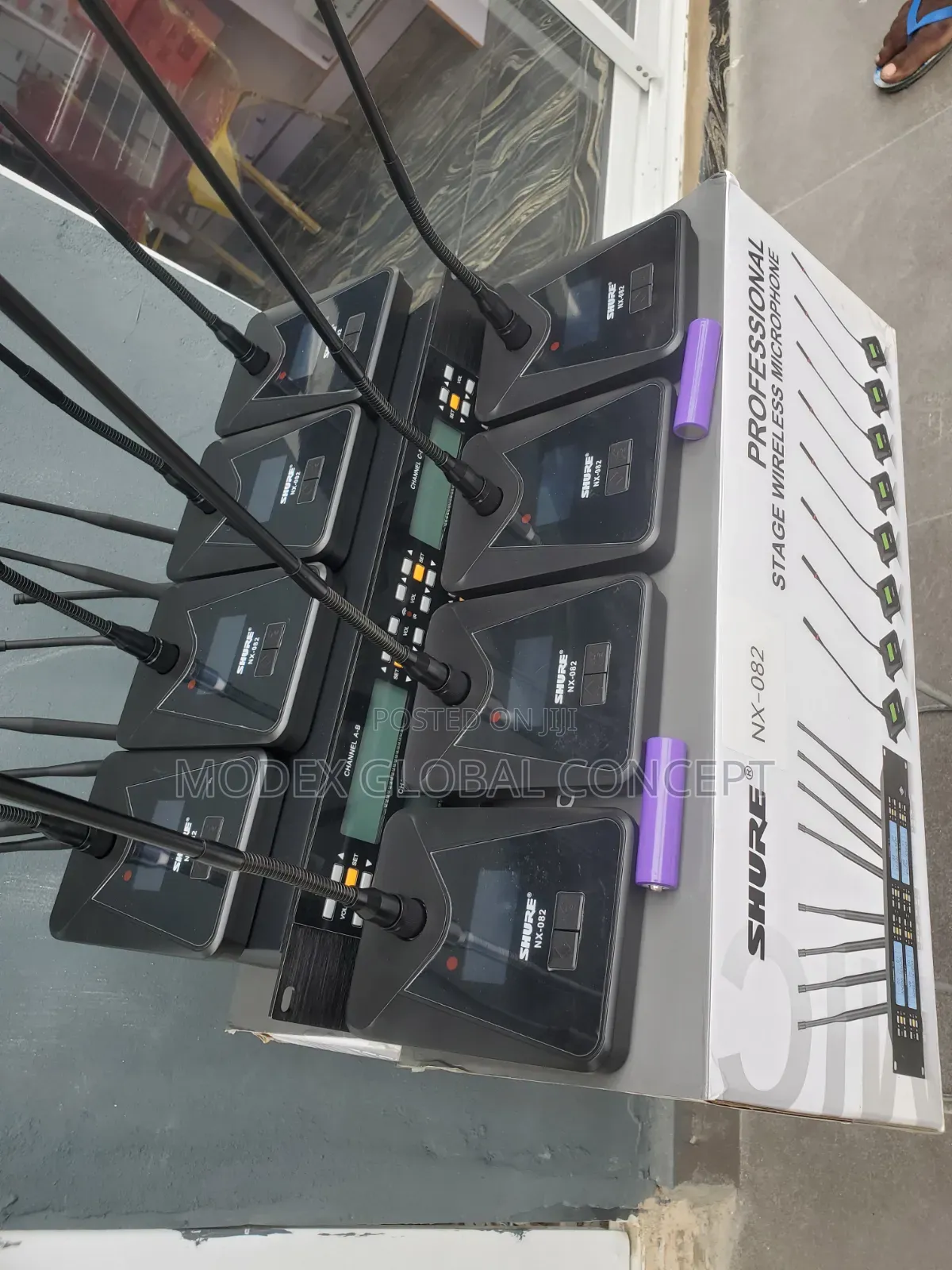 Shure 8 in 1 Conference Wireless Microphone