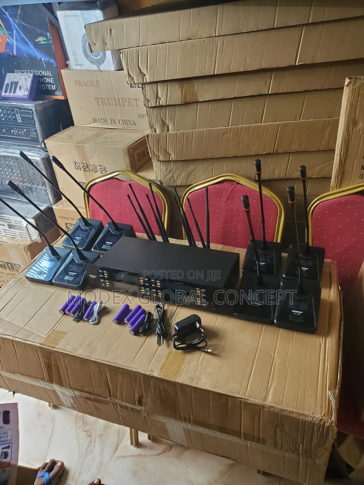 Shure 8 in 1 Conference Wireless Microphone