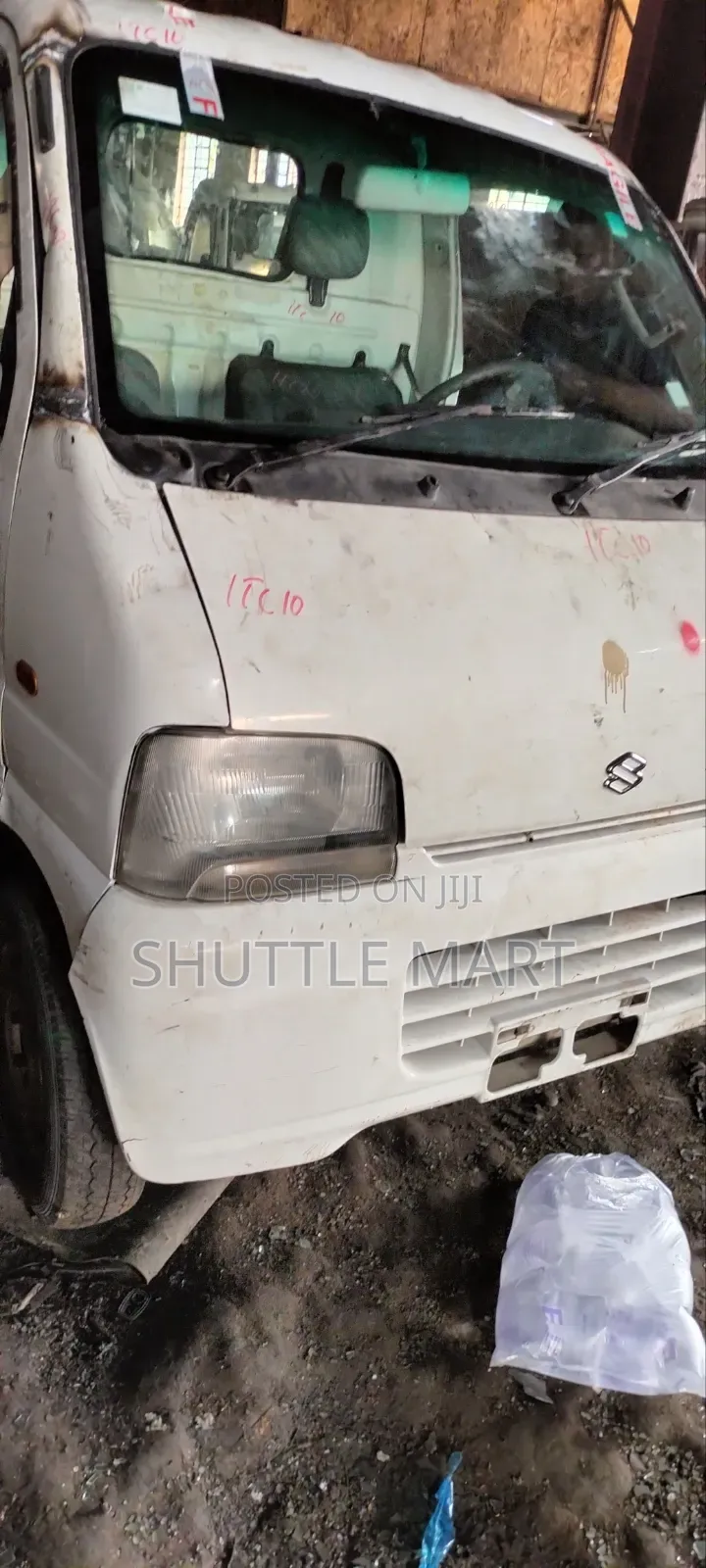 Used Suzuki Mini Truck 2002 White