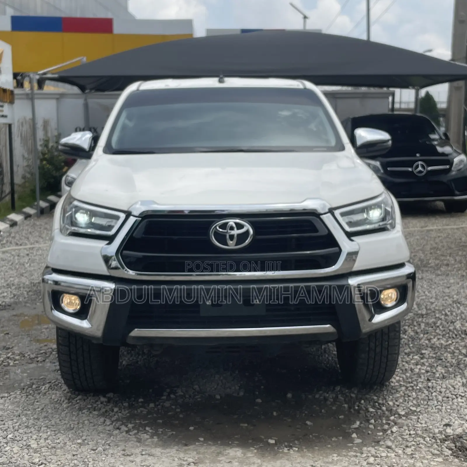 Toyota Hilux 2022 White
