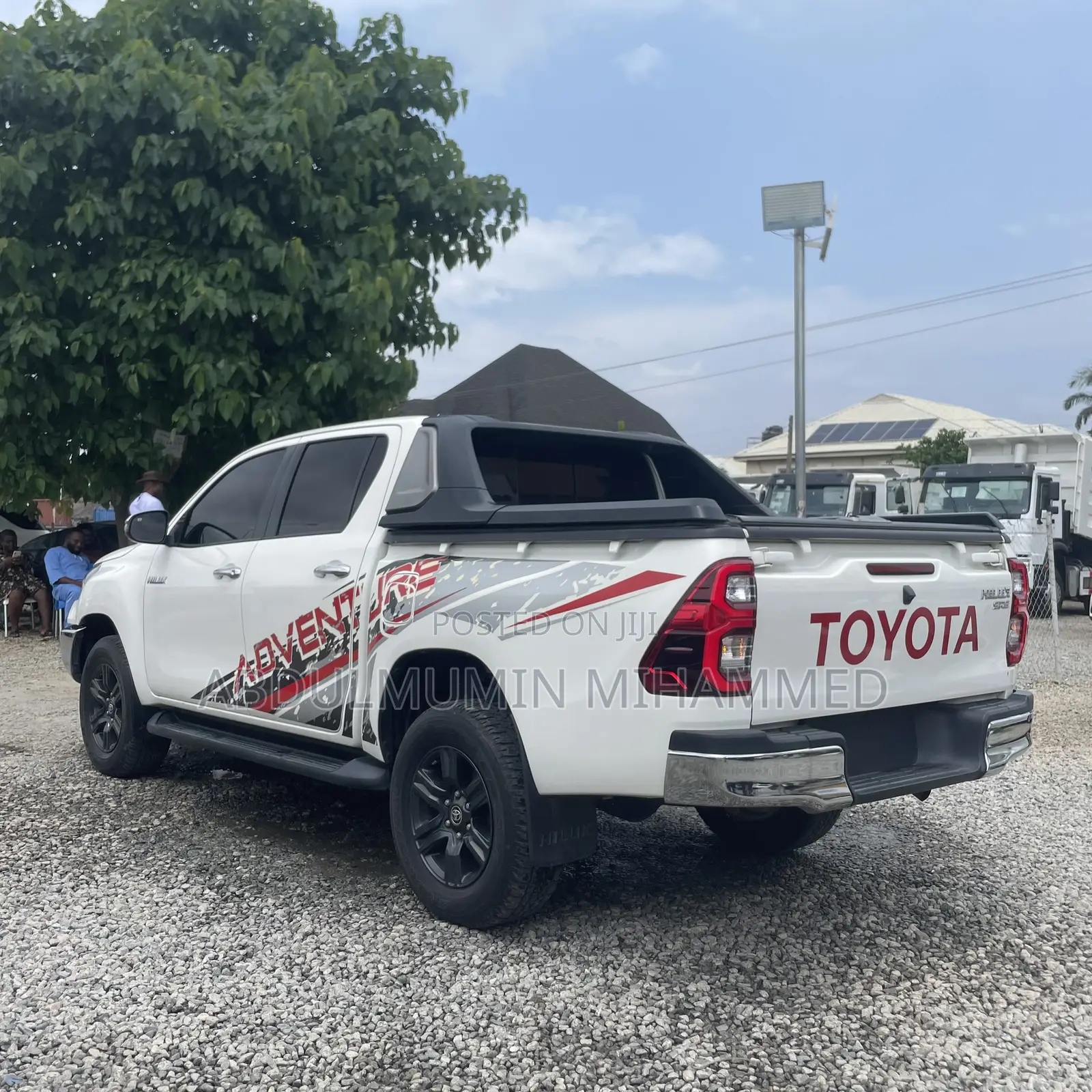 Toyota Hilux 2022 White