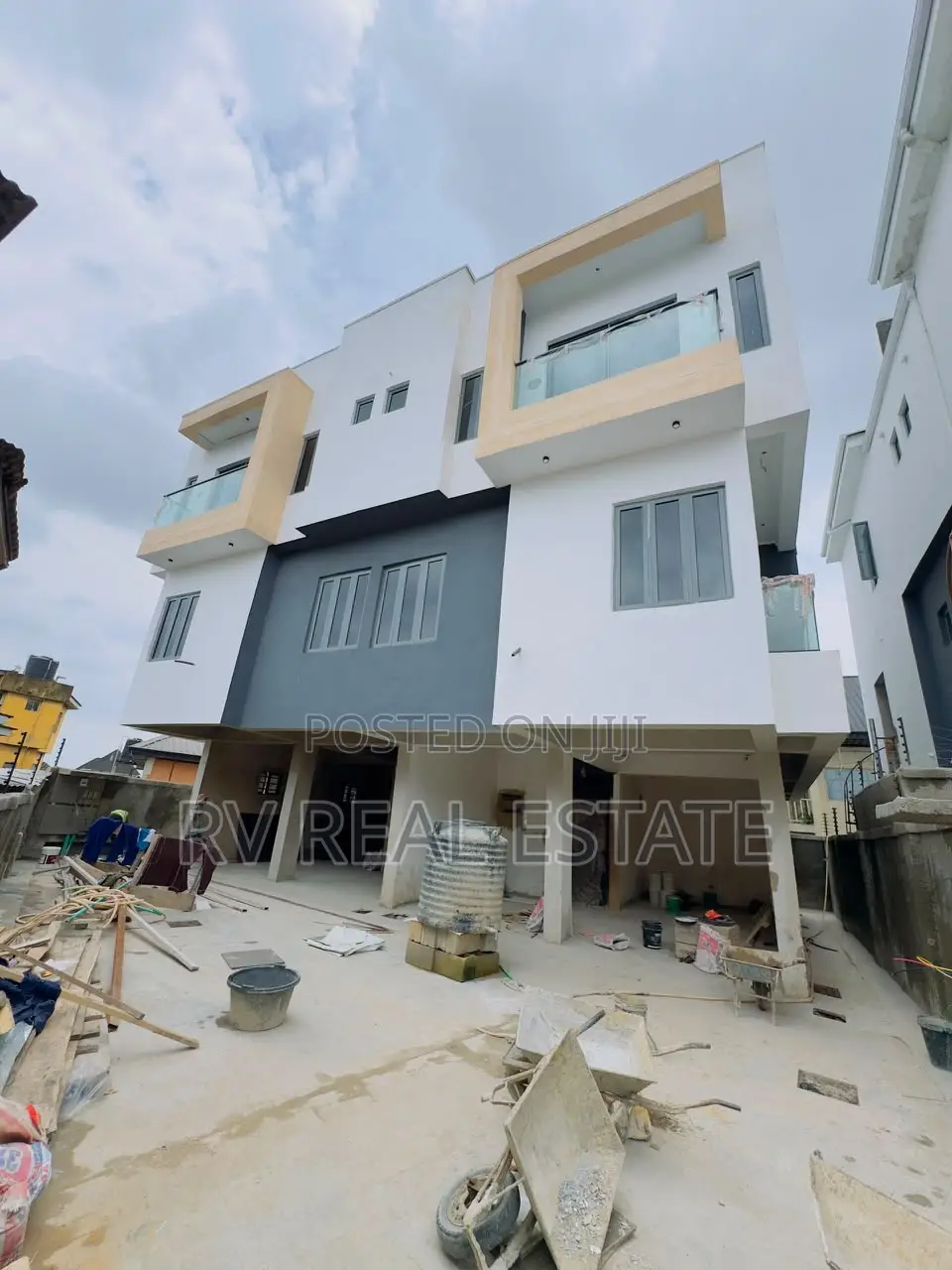 4bdrm Duplex in Maryland for sale