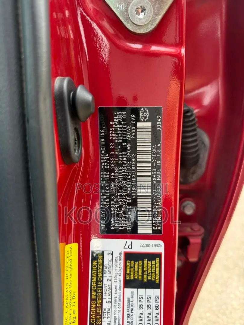 Toyota Camry SE 4dr Sedan w/Prod. End 11/13 (2.5L 4cyl 6A) 2014 Red