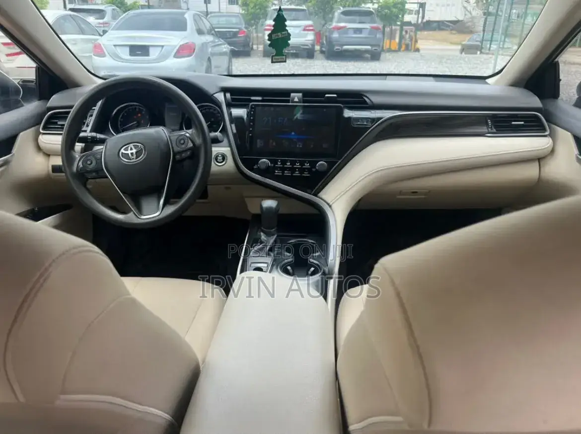 Toyota Camry 2020 White