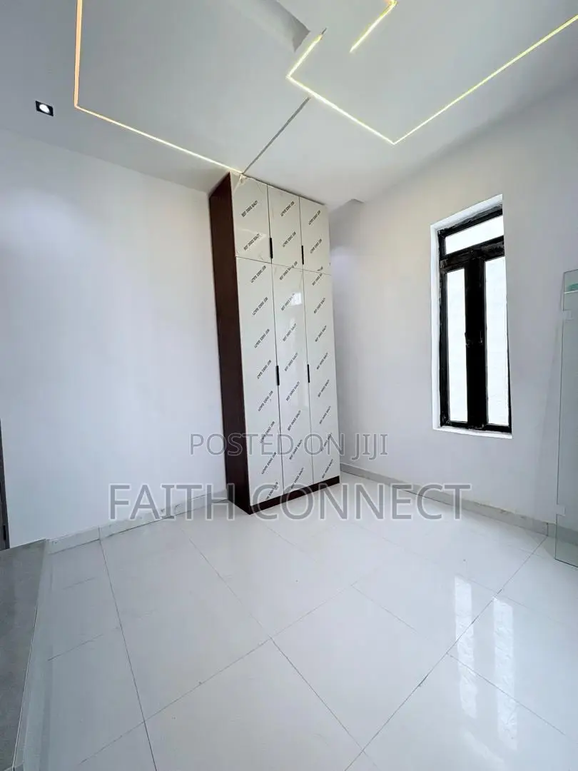 4bdrm Duplex in Ajah for sale
