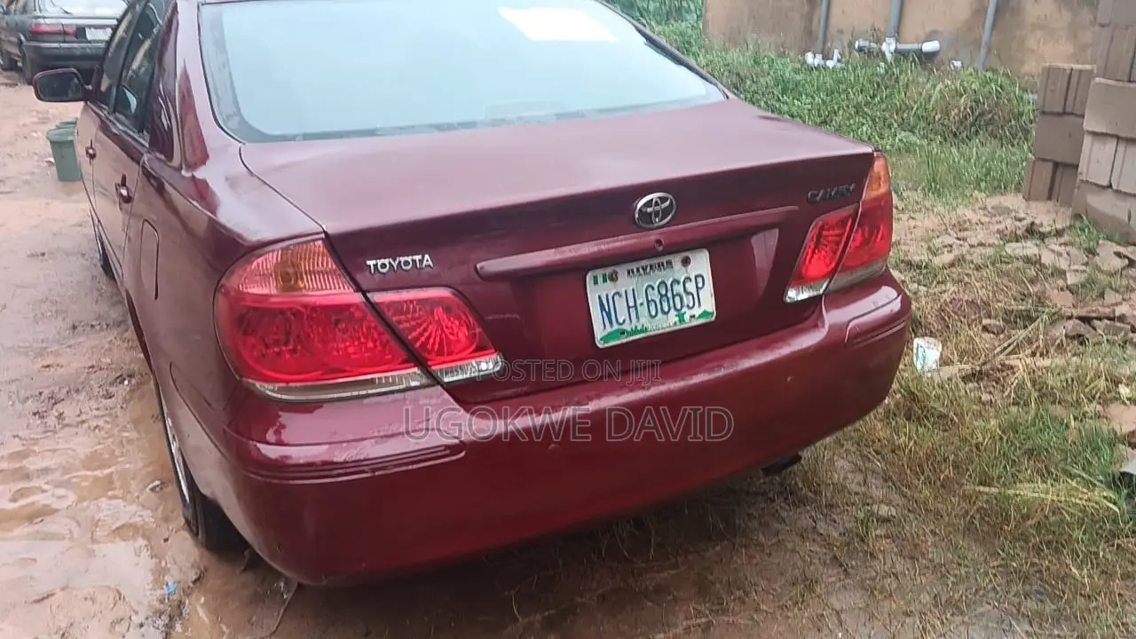 Toyota Camry 2005 Red