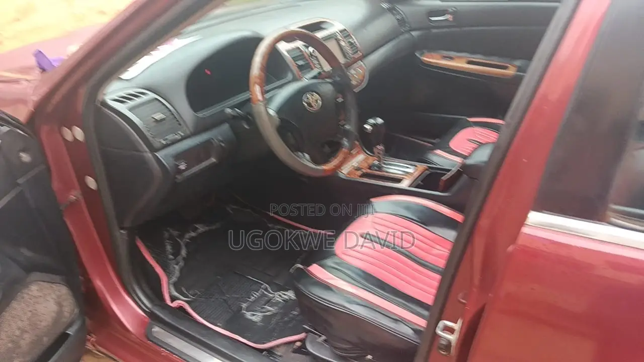 Toyota Camry 2005 Red