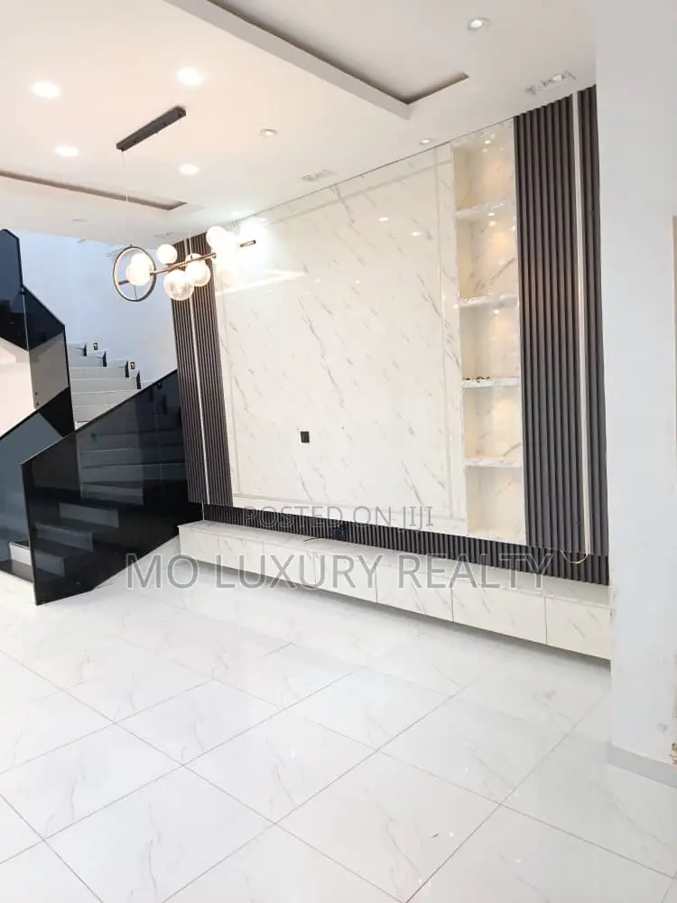 4bdrm Duplex in Ologolo for rent