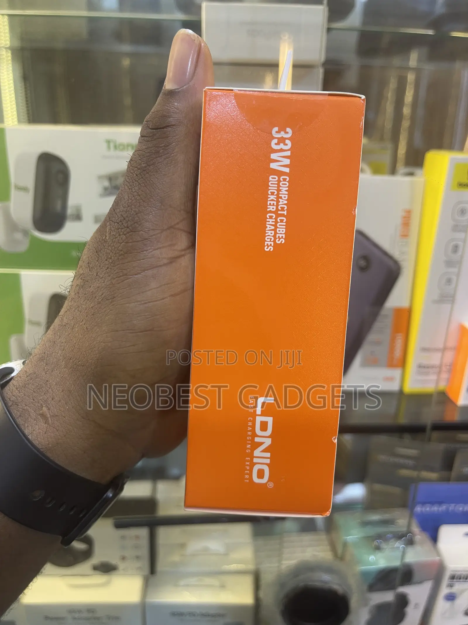 LDNIO 33W Super Fast Charger