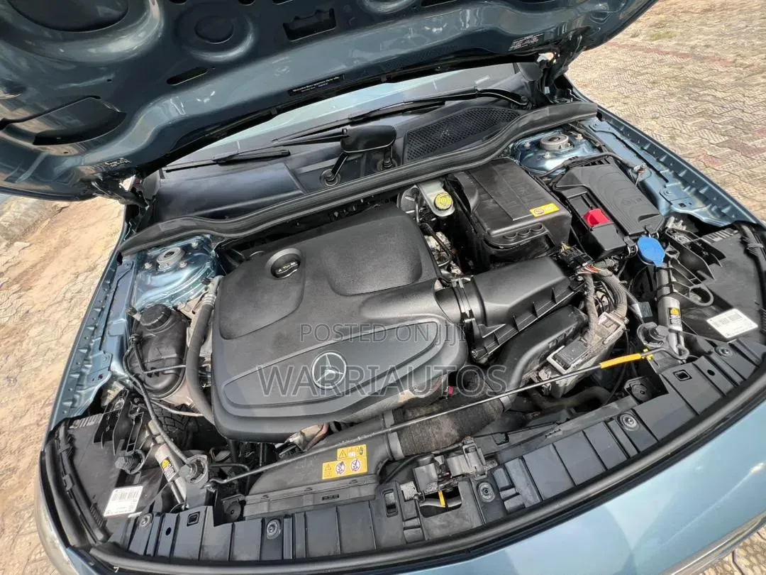 Mercedes-Benz GLA 250 2017 Blue
