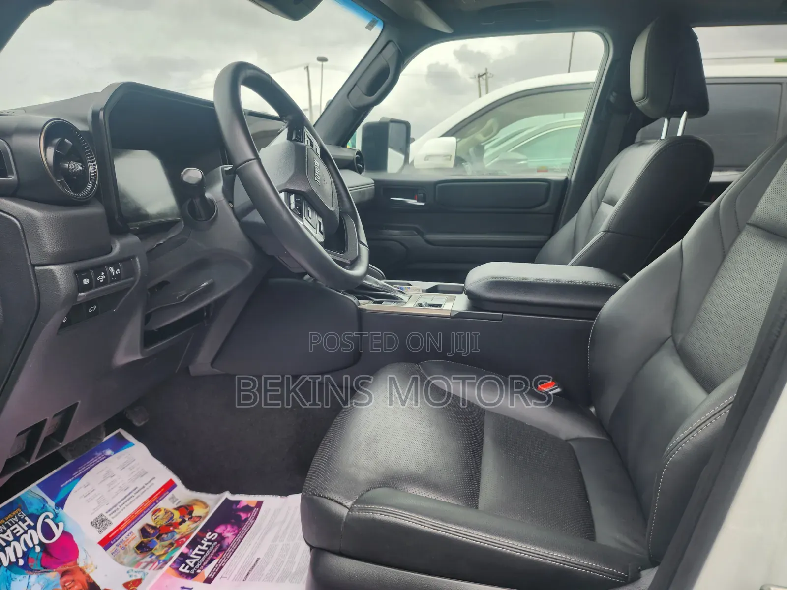 Toyota Land Cruiser 2025 Silver