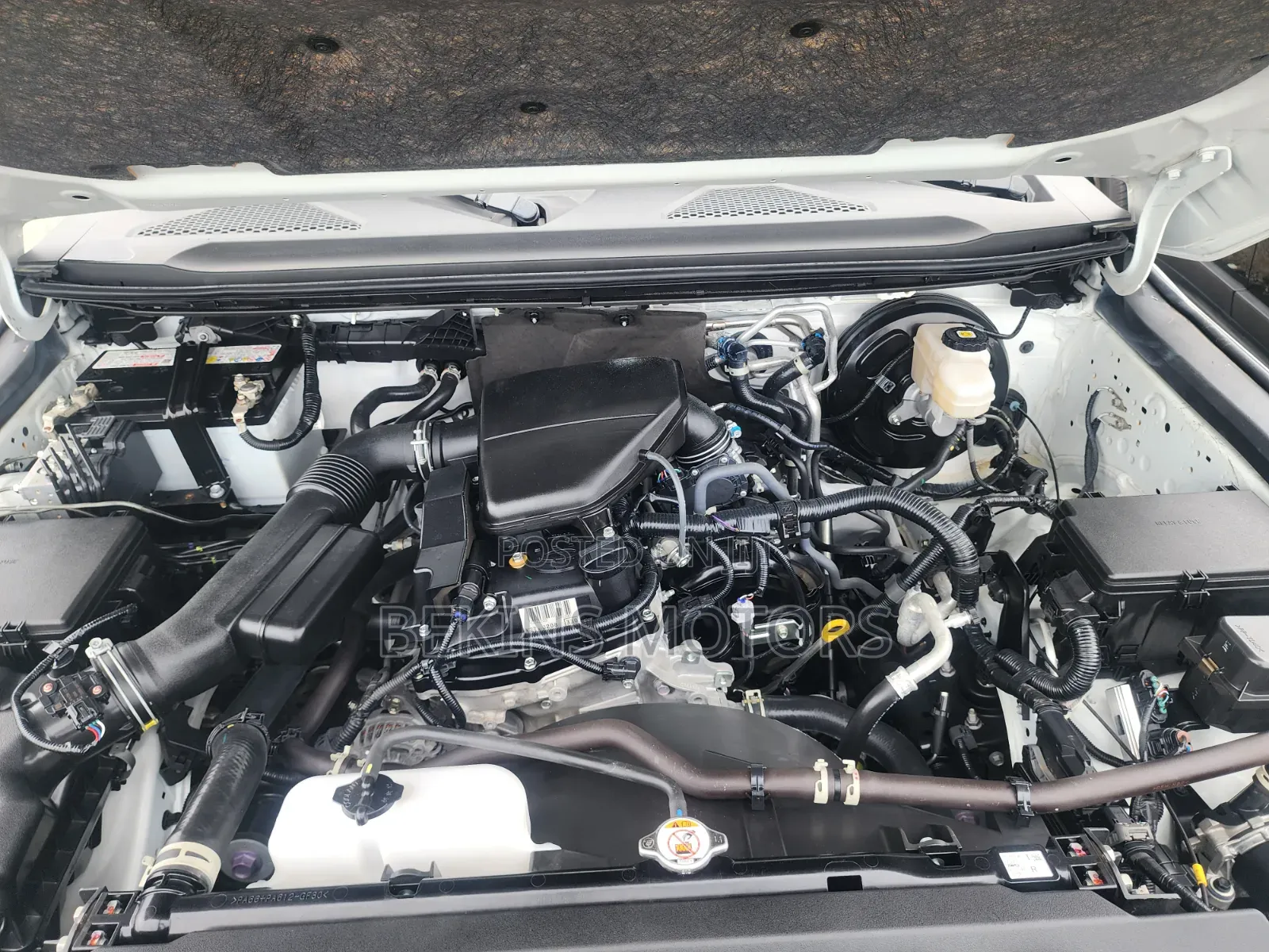 Toyota Land Cruiser 2025 Silver