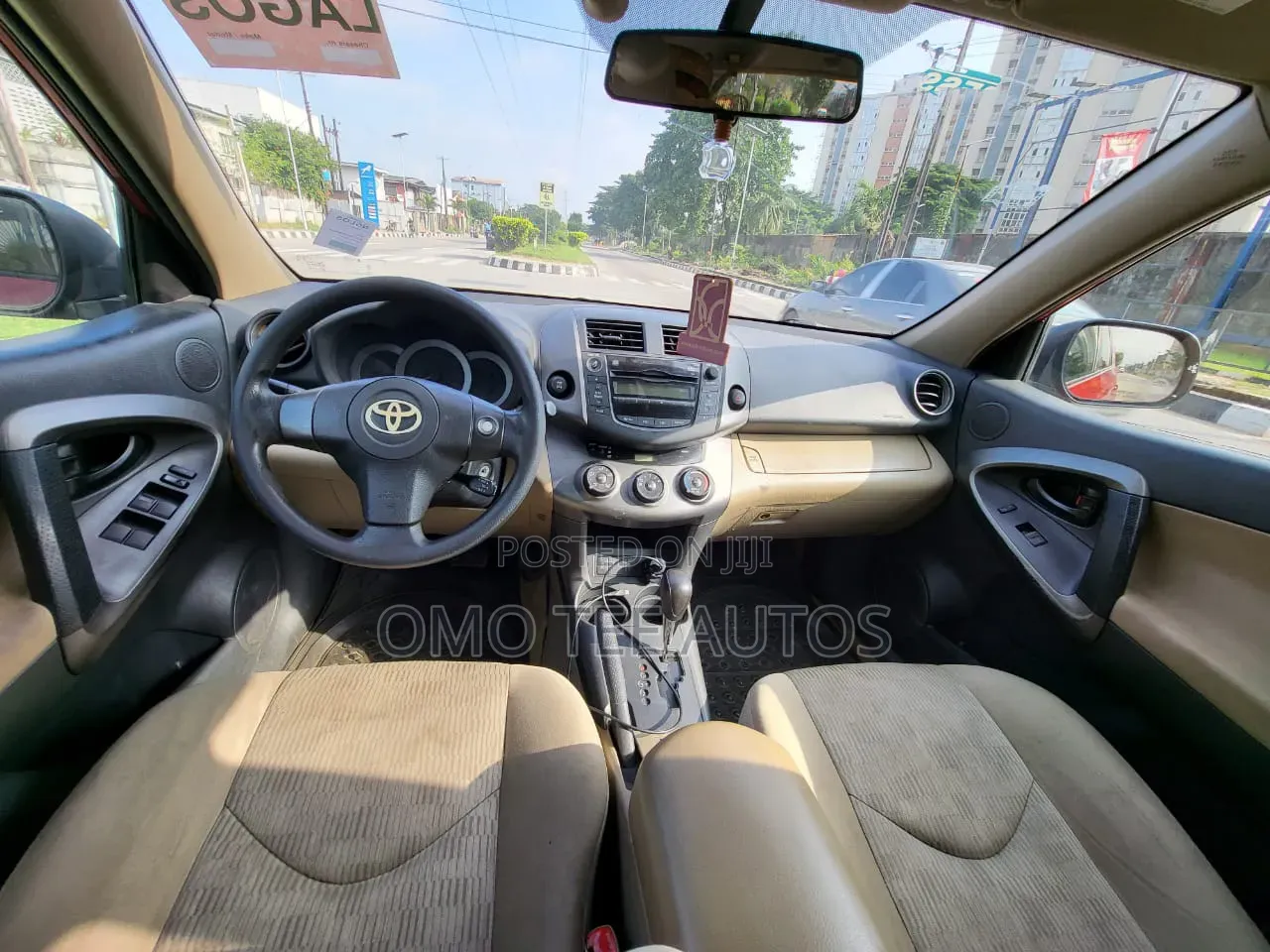 Toyota RAV4 2011 Red