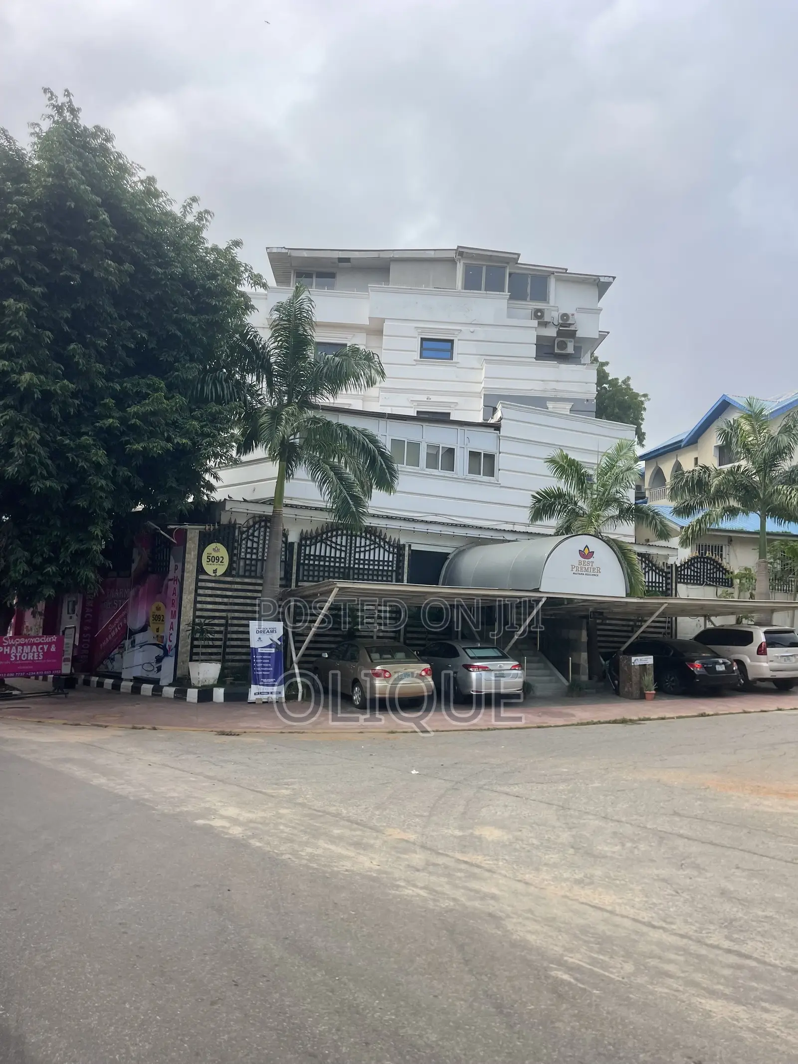 27rooms Apartments or Hotel Available With Good Facilities