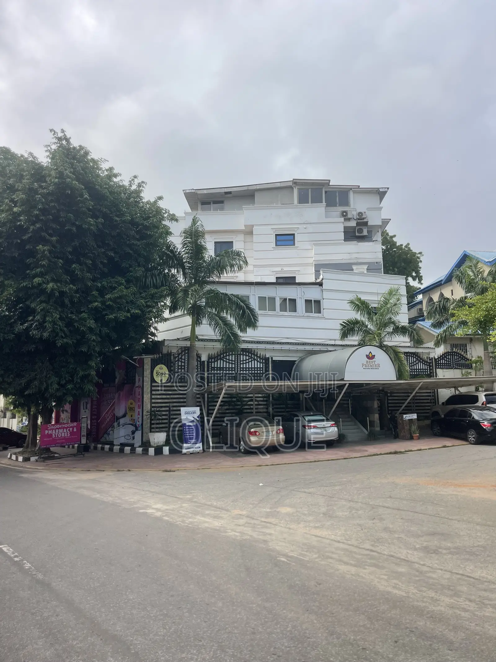 27rooms Apartments or Hotel Available With Good Facilities