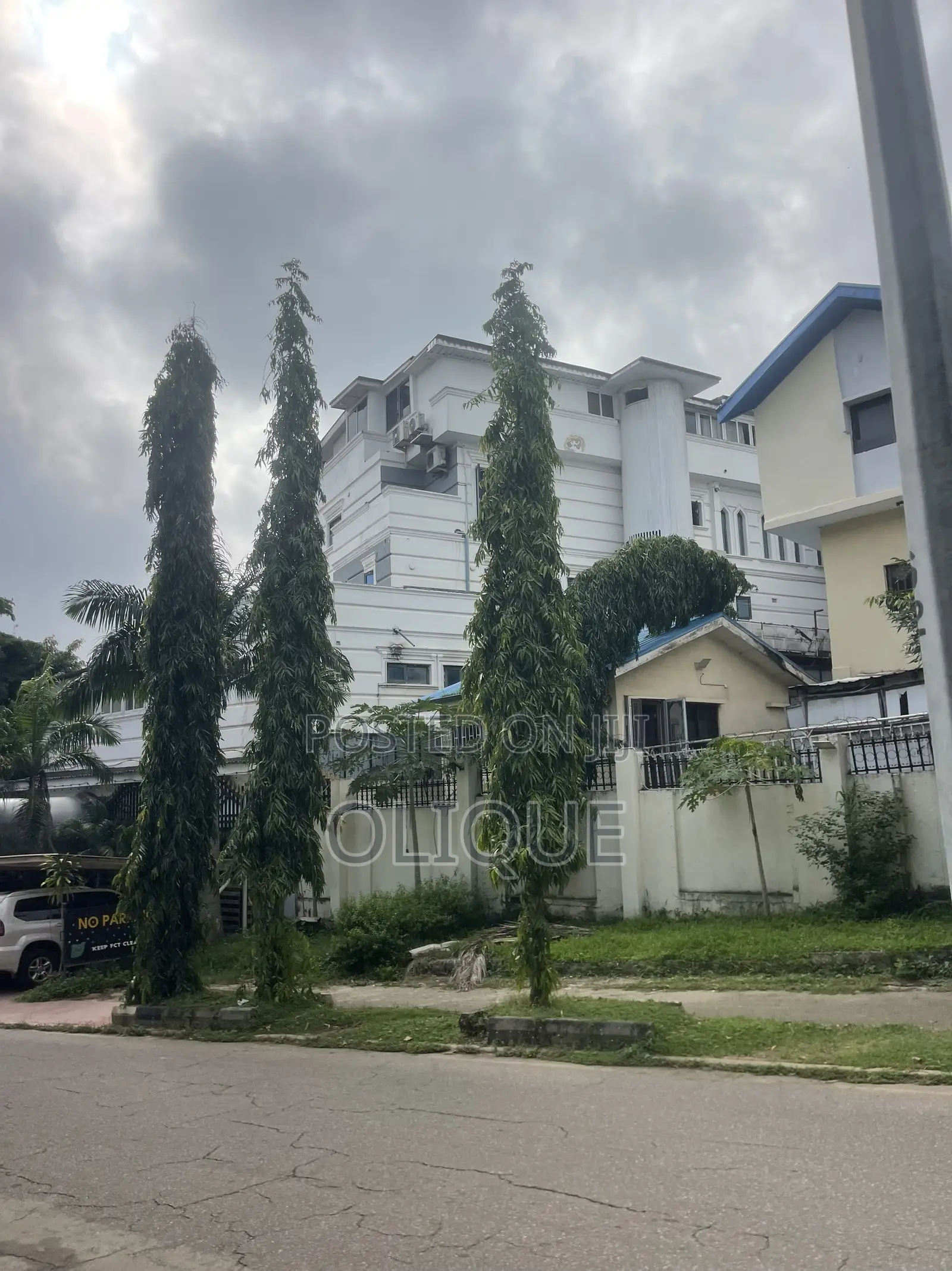 27rooms Apartments or Hotel Available With Good Facilities
