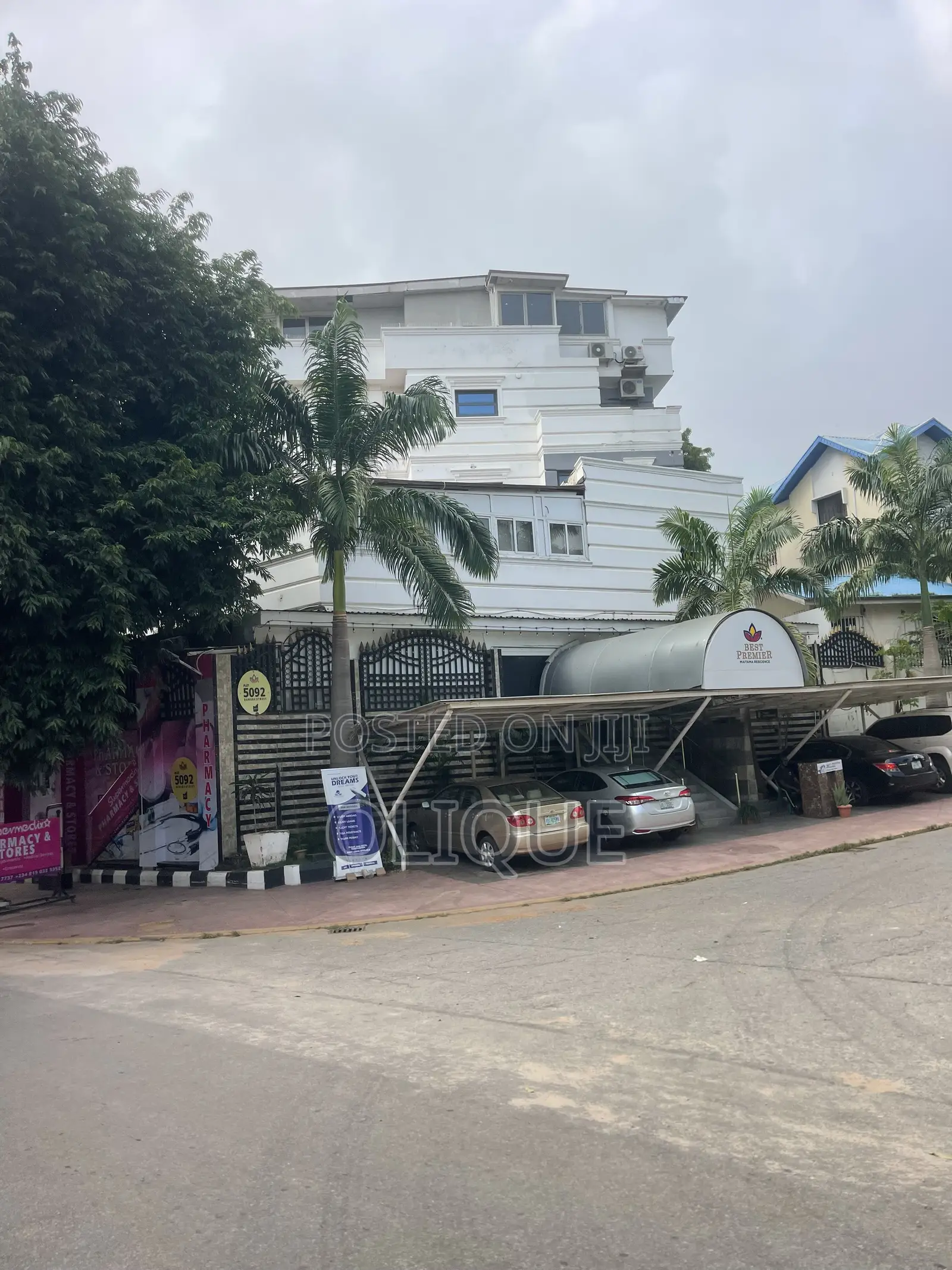 27rooms Apartments or Hotel Available With Good Facilities