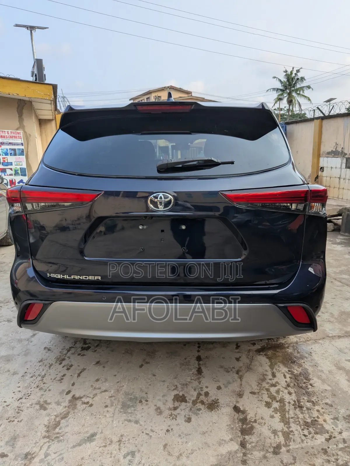 Toyota Highlander 2022 Blue