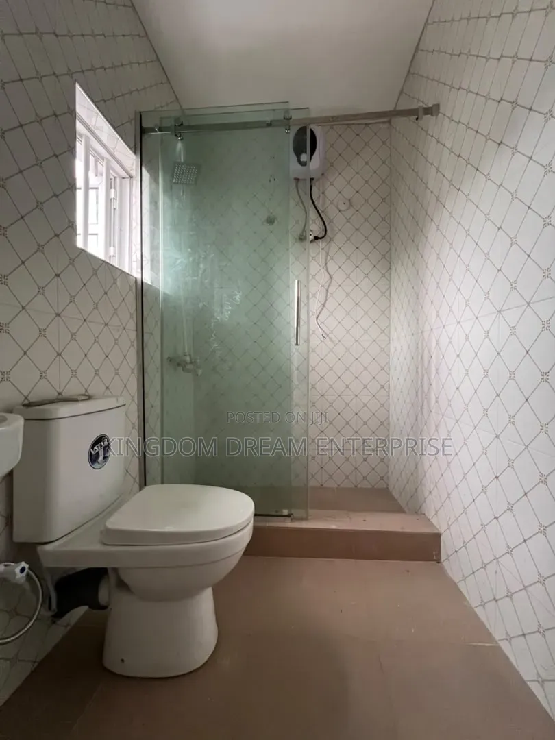 4bdrm Duplex in Ilasan Lekki Lagos for rent