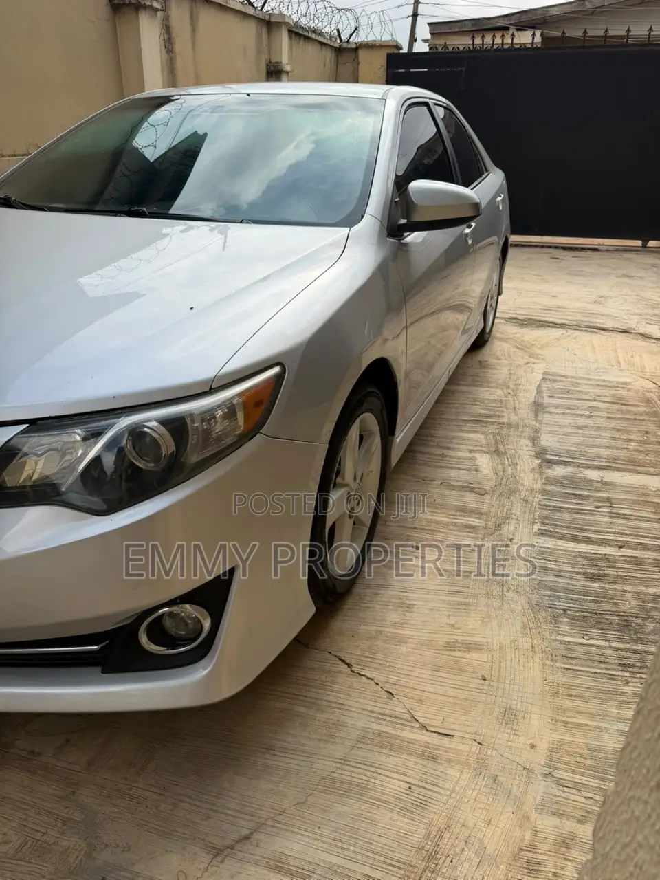 Toyota Camry SE 4dr Sedan (2.5L 4cyl 6A) 2014 Silver