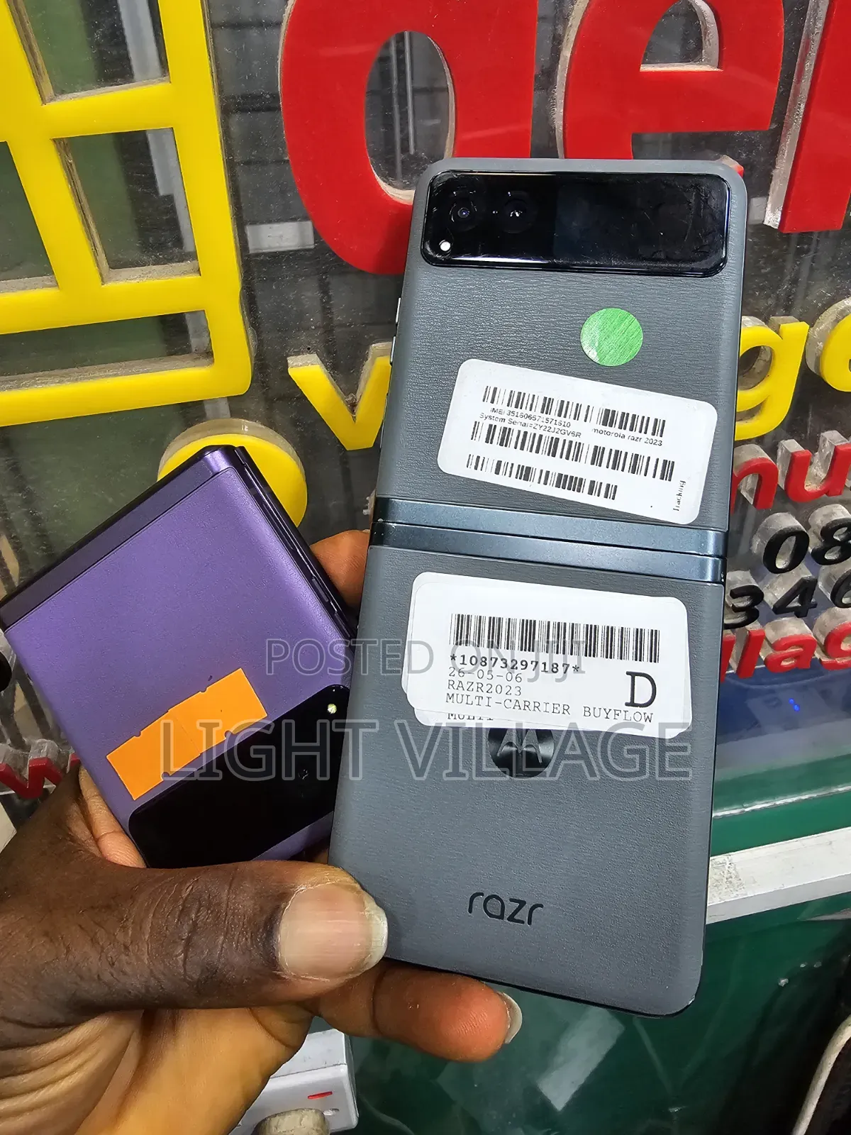Motorola Razr (2023) 256 GB Purple