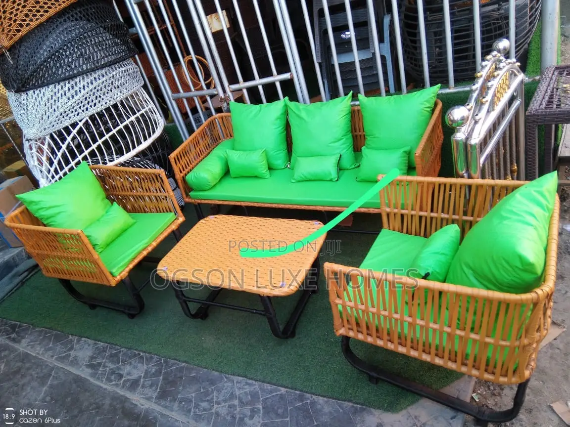 Luxury Rattan Outdoors Set With Classic Table