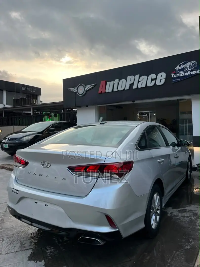 Hyundai Sonata SE 2018 Silver