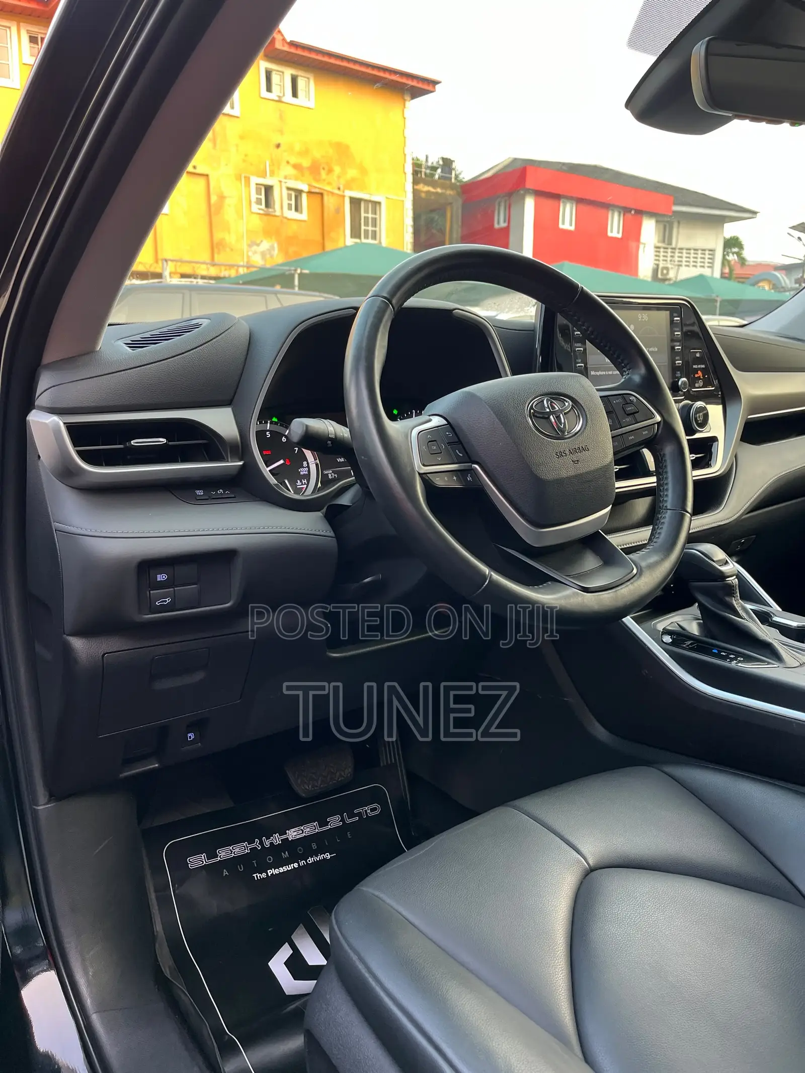 Toyota Highlander XLE 2022 Black