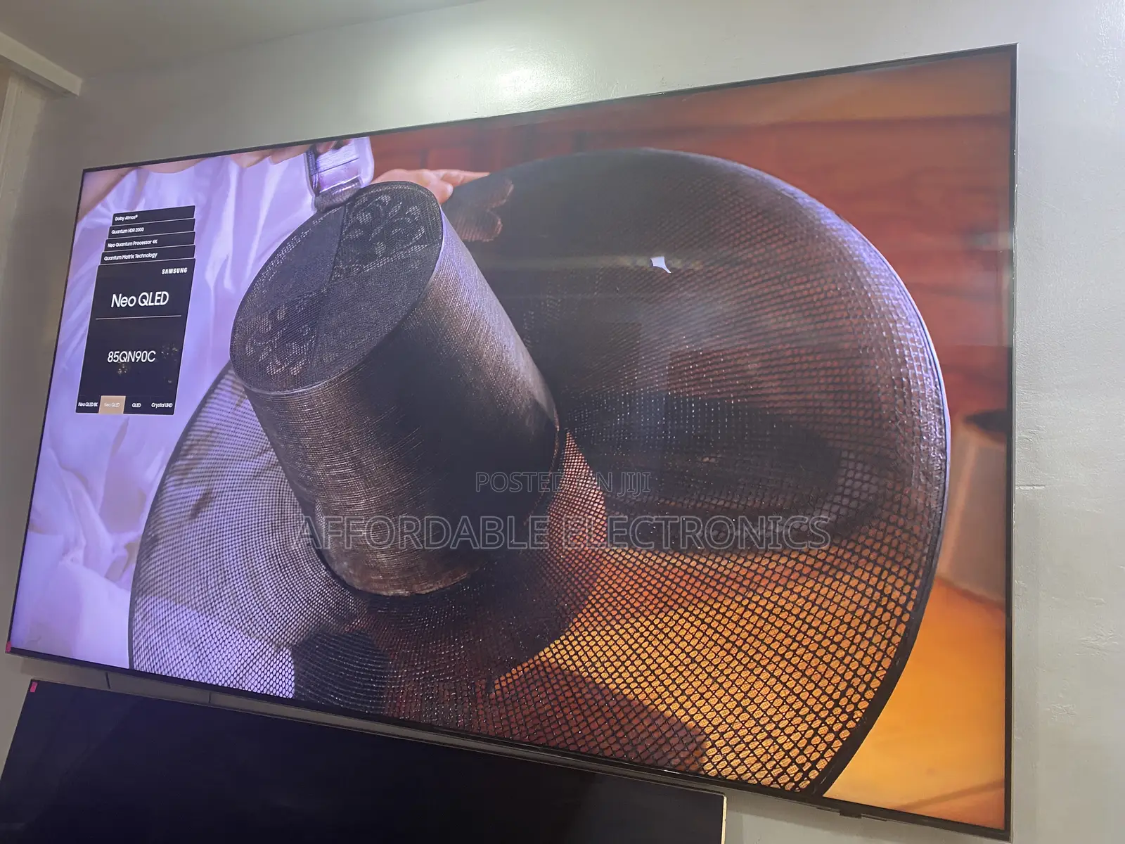 85” Samsung Neo Qled QHDR Smart TV .