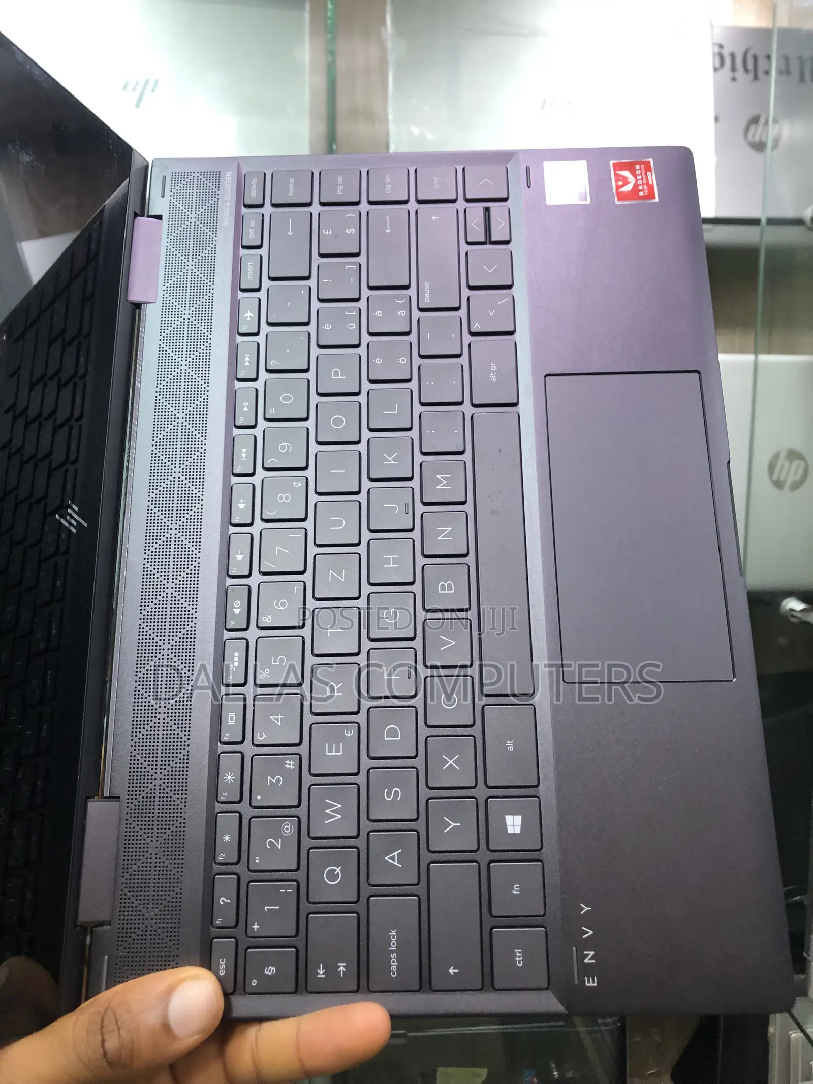 Laptop HP Envy x360 8GB AMD Ryzen 5 SSD 256GB