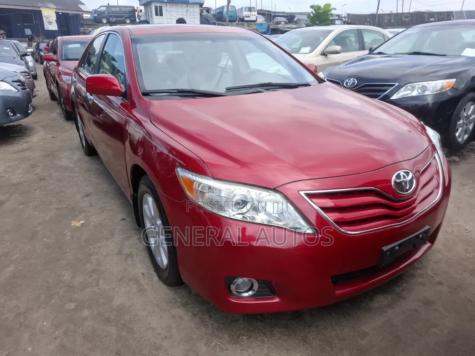 Toyota Camry LE 4dr Sedan (2.5L 4cyl 6A) 2011 Maroon