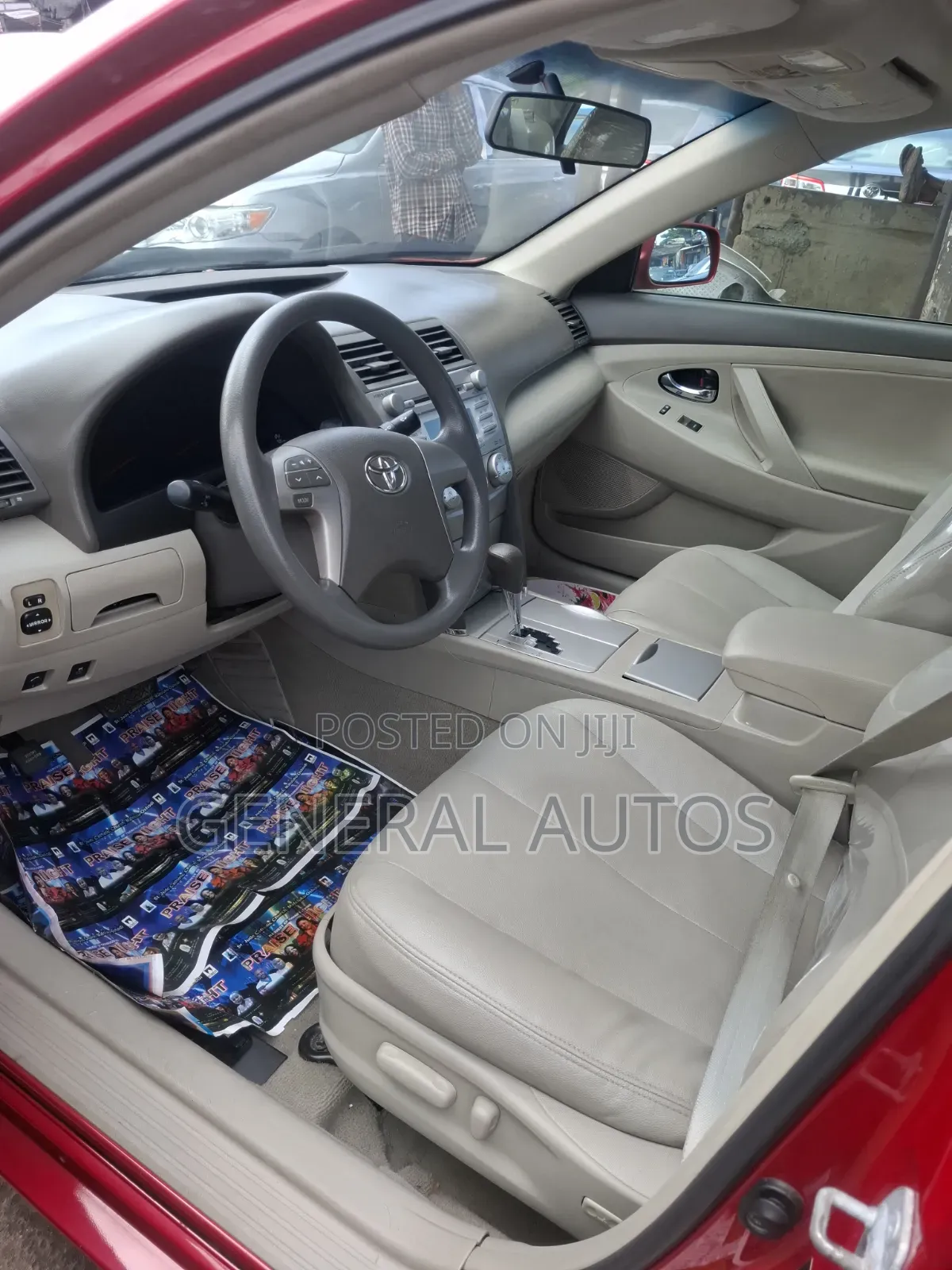 Toyota Camry LE 4dr Sedan (2.5L 4cyl 6A) 2011 Maroon