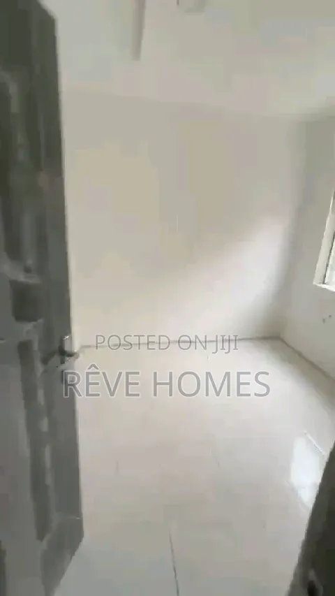 2bdrm Block of Flats in Shomolu / Shomolu for rent