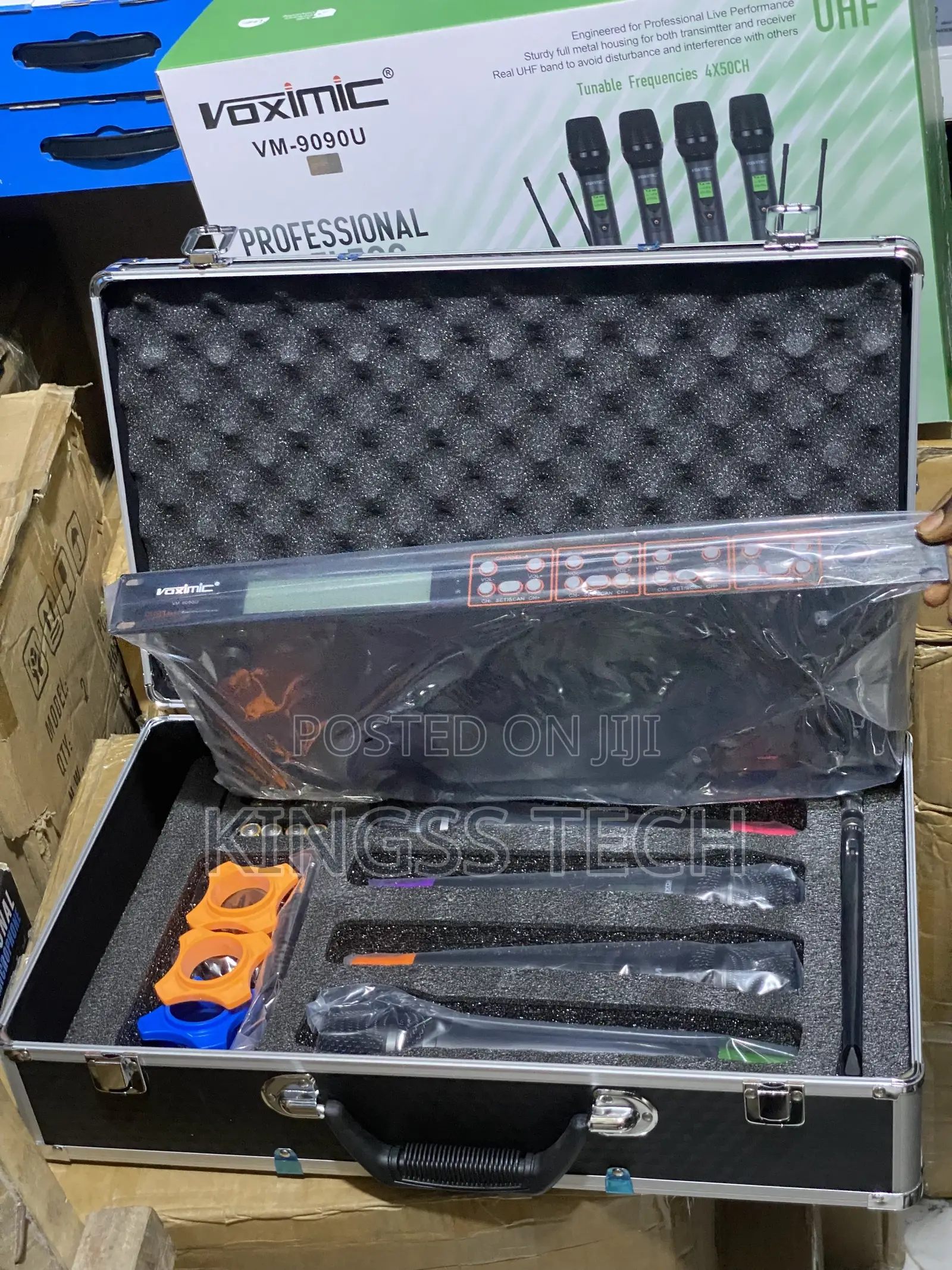 Voximic VM-9090U 4in1 Professional Wireless Microphone System.