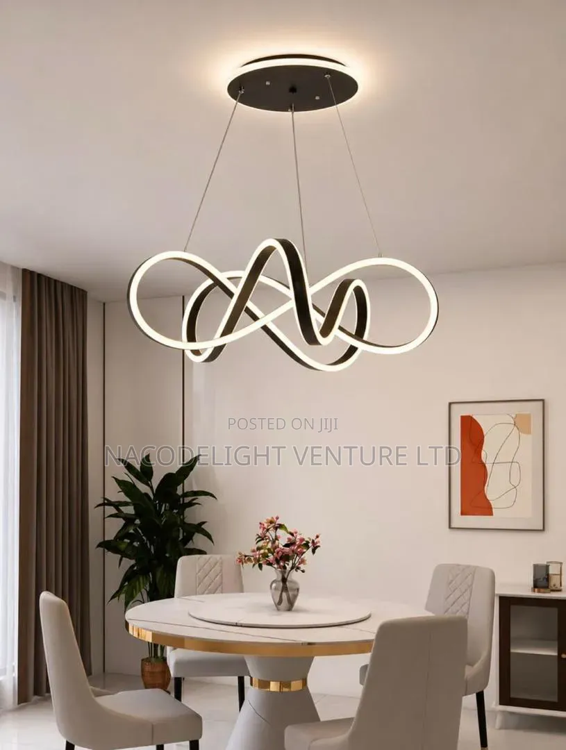 Contemporary Sculptural Ribbon Chandelier (Matte Black)