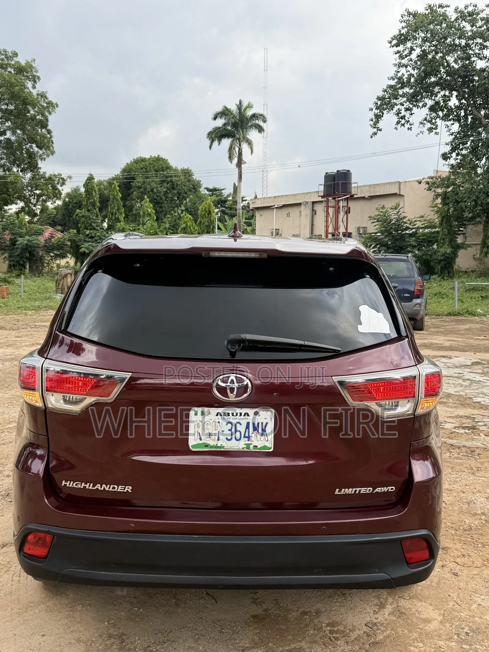 Toyota Highlander Limited 4dr SUV AWD (3.5L 6cyl 6A) 2015 Maroon