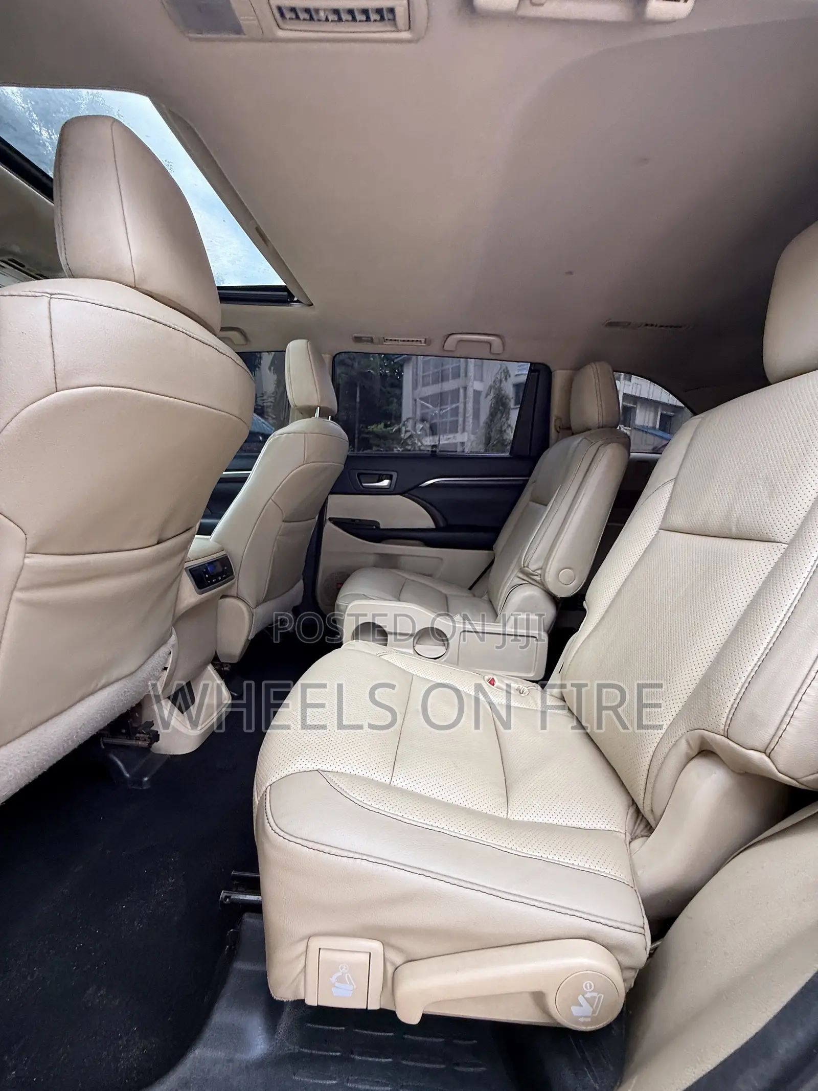 Toyota Highlander Limited 4dr SUV AWD (3.5L 6cyl 6A) 2015 Maroon