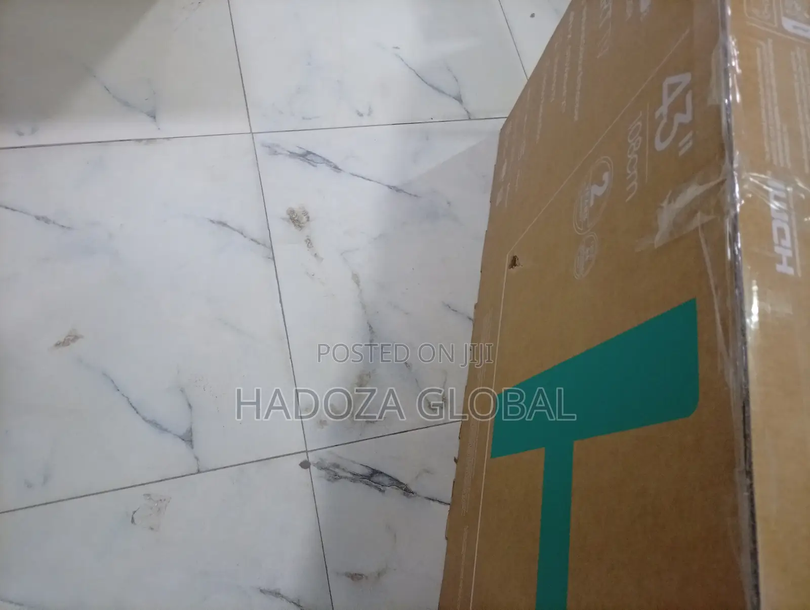Hisense 43 Inches Smart Television With Built-in WiFi Netflix YouTube