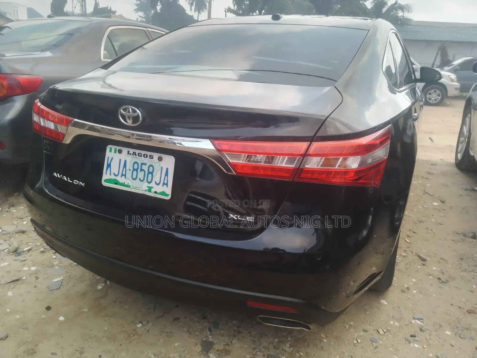Toyota Avalon 2014 Black