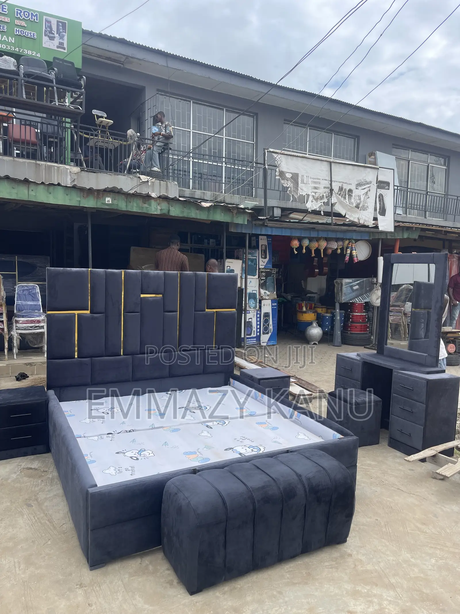 High Quality Set of 6x6 HDF Bedframe